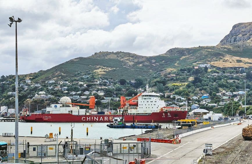 “雪龙”号在新西兰举行公众参观活动