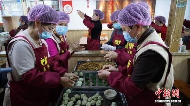 “公益助餐”贯穿浙江温州民间慈善十余载