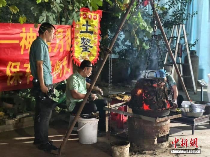 “中国北方月饼之乡”：月饼飘香生产忙 电商搭台拓销路