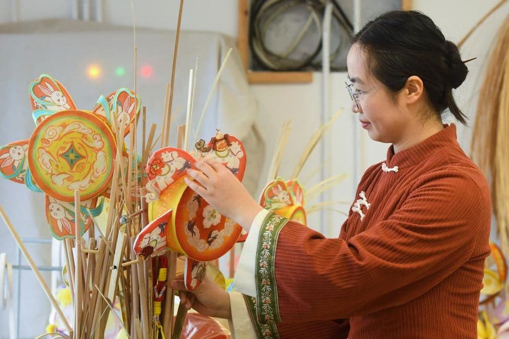 “篾匠姑娘”徐无瑕：把“非遗”变“国潮”