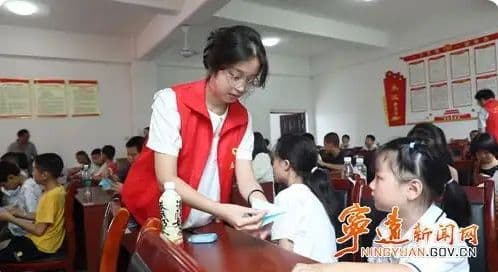 公益课堂进乡村 守护留守儿童多彩暑假