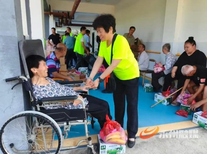 粽香迎端午 慈暖夕阳红——永州市慈善总会开展敬老慰问活动